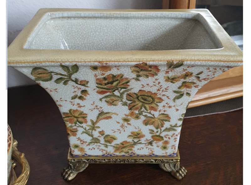 BR-21.Bronz porcelán