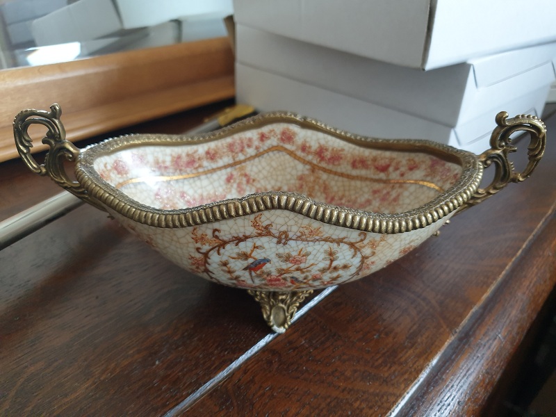 BR-17.Bronz porcelán miska