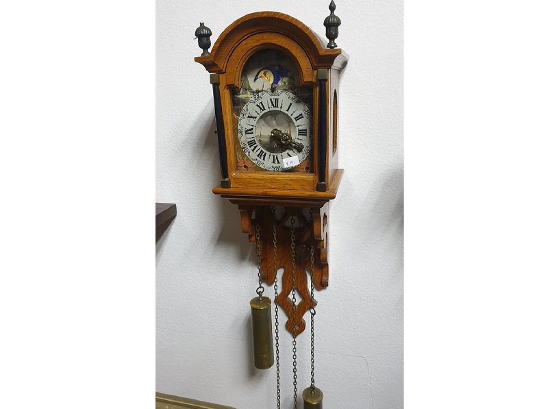 HT-68.Hodiny nástenné