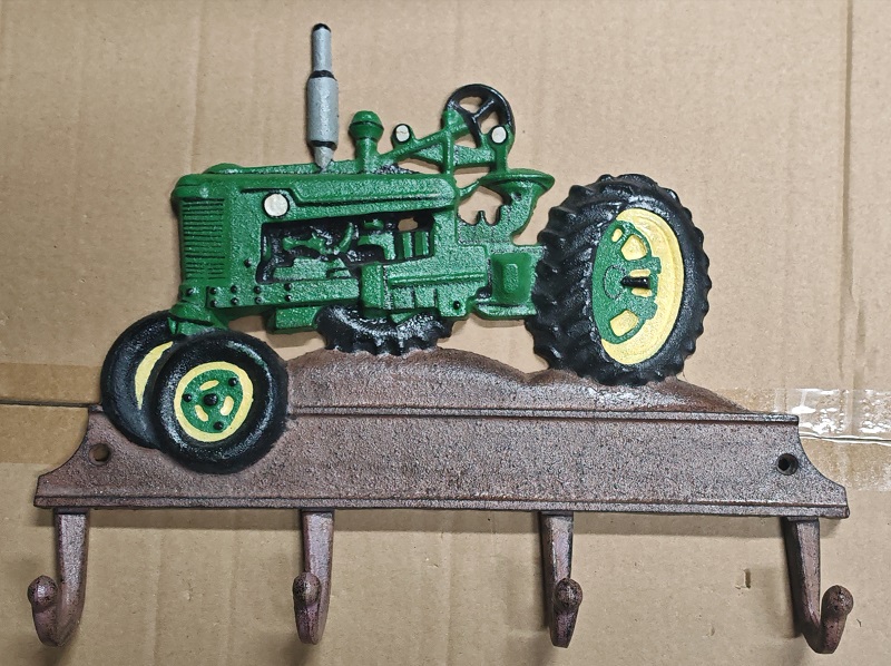 OB-335.Vešiak traktor
