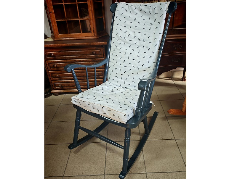 B-101.Hojdacie kreslo