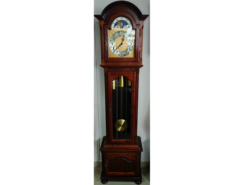 HT-88.Hodiny skriňové