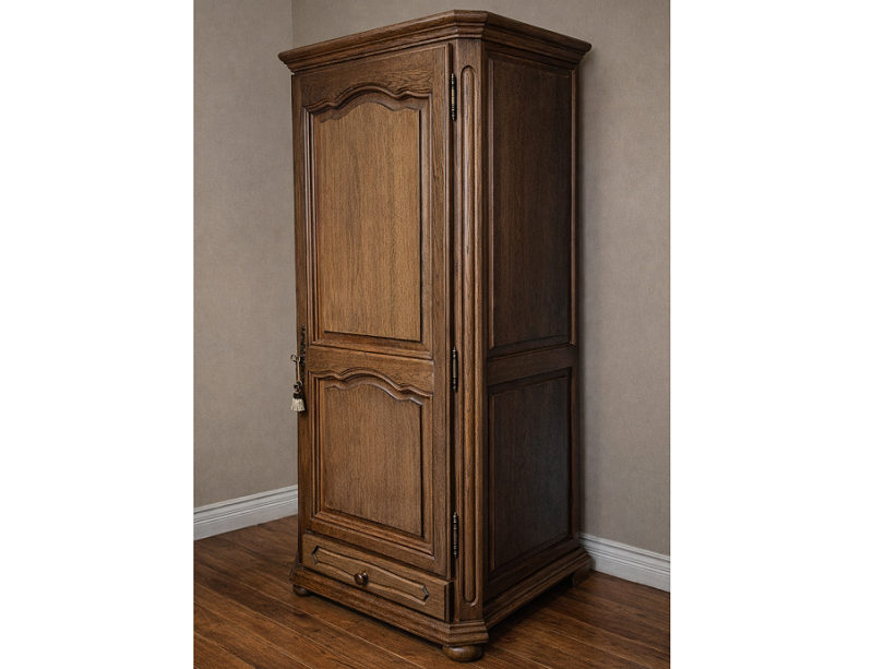 PL-5. Skriňa šatníková