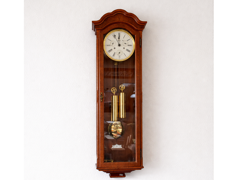 HT-93. Hodiny nástenné Hermle