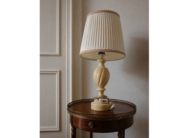 LL-146. Lampa onyx